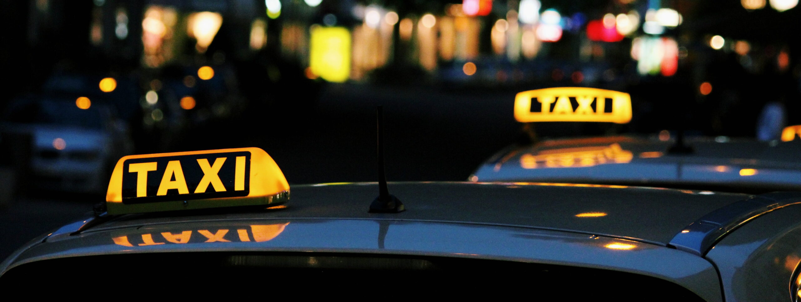 London Turns a Shade of Green with Electric Black Cab