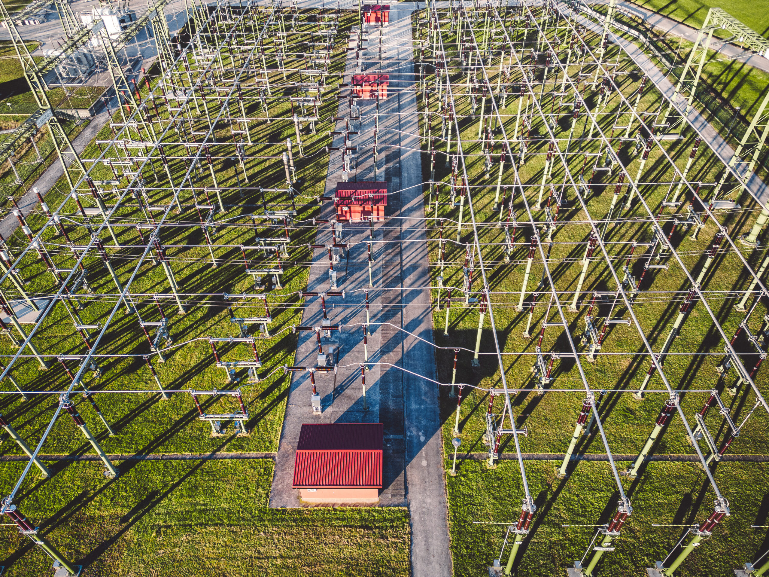 looking down at electrical cables running at the e 2025 01 29 04 20 14 utc scaled