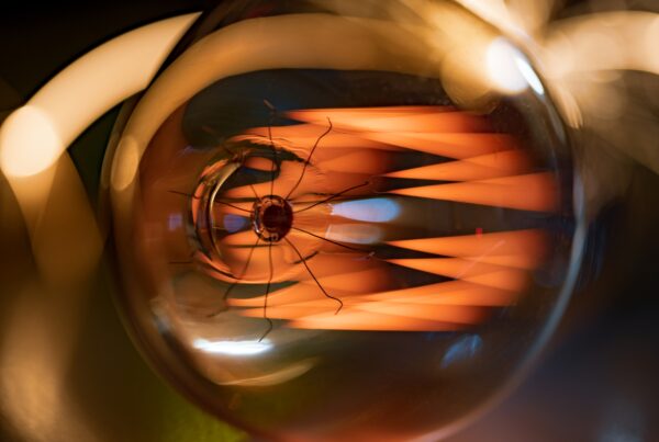 an incandescent lamp illuminates a dark room with 2025 01 29 07 23 21 utc